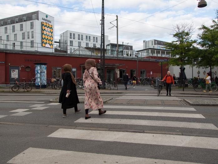 Fodovergang Jernbane Allé  v. Frode Jakobsens Plads