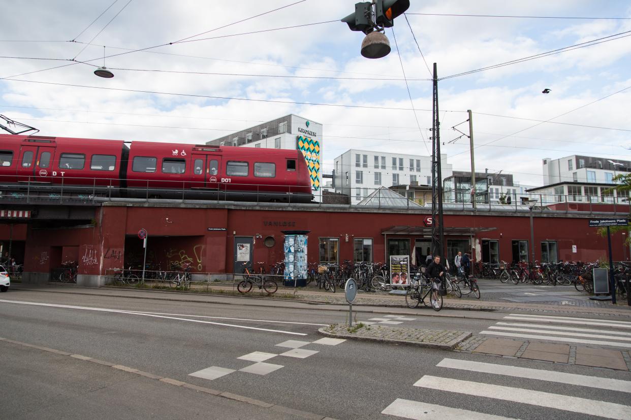Jernbane Allé og Vanløse Station